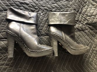 Women’s Leather Boots (6.5)