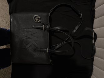 Michael kors small tote crossbody