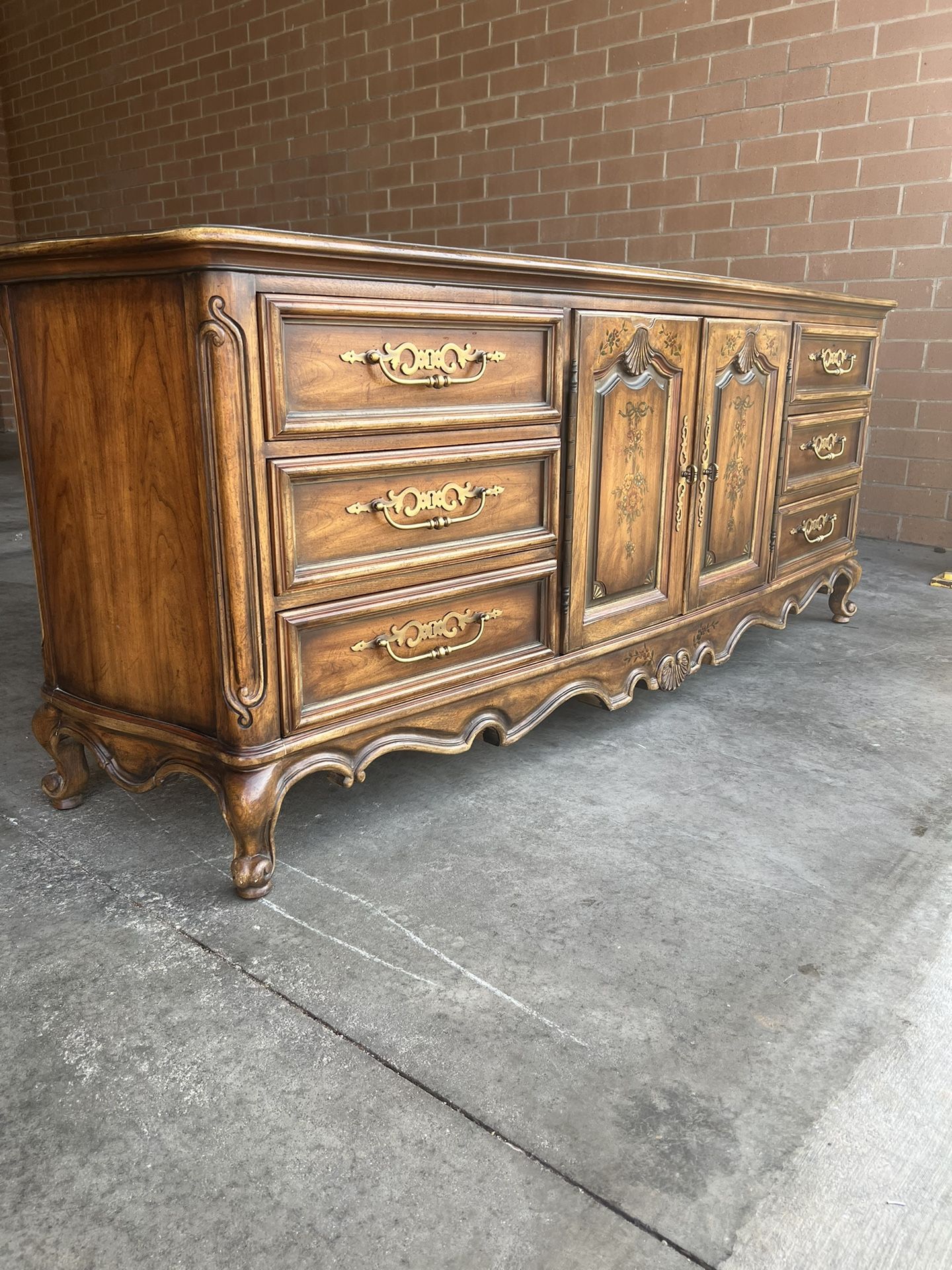 Drexel Heritage Porters of Racine, 9 Drawers Dresser W/mirror for