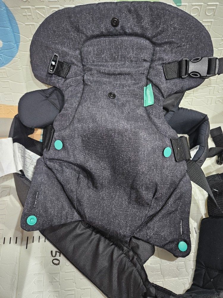 Infantino Baby Carrier 
