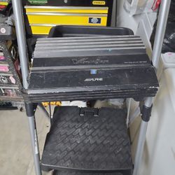 Alpine  Amplifier 