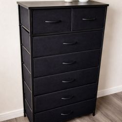 Black 7 Drawer Dresser