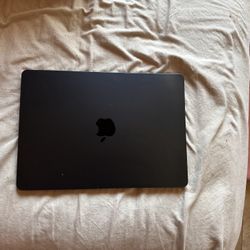 MacBook Air M2 2022
