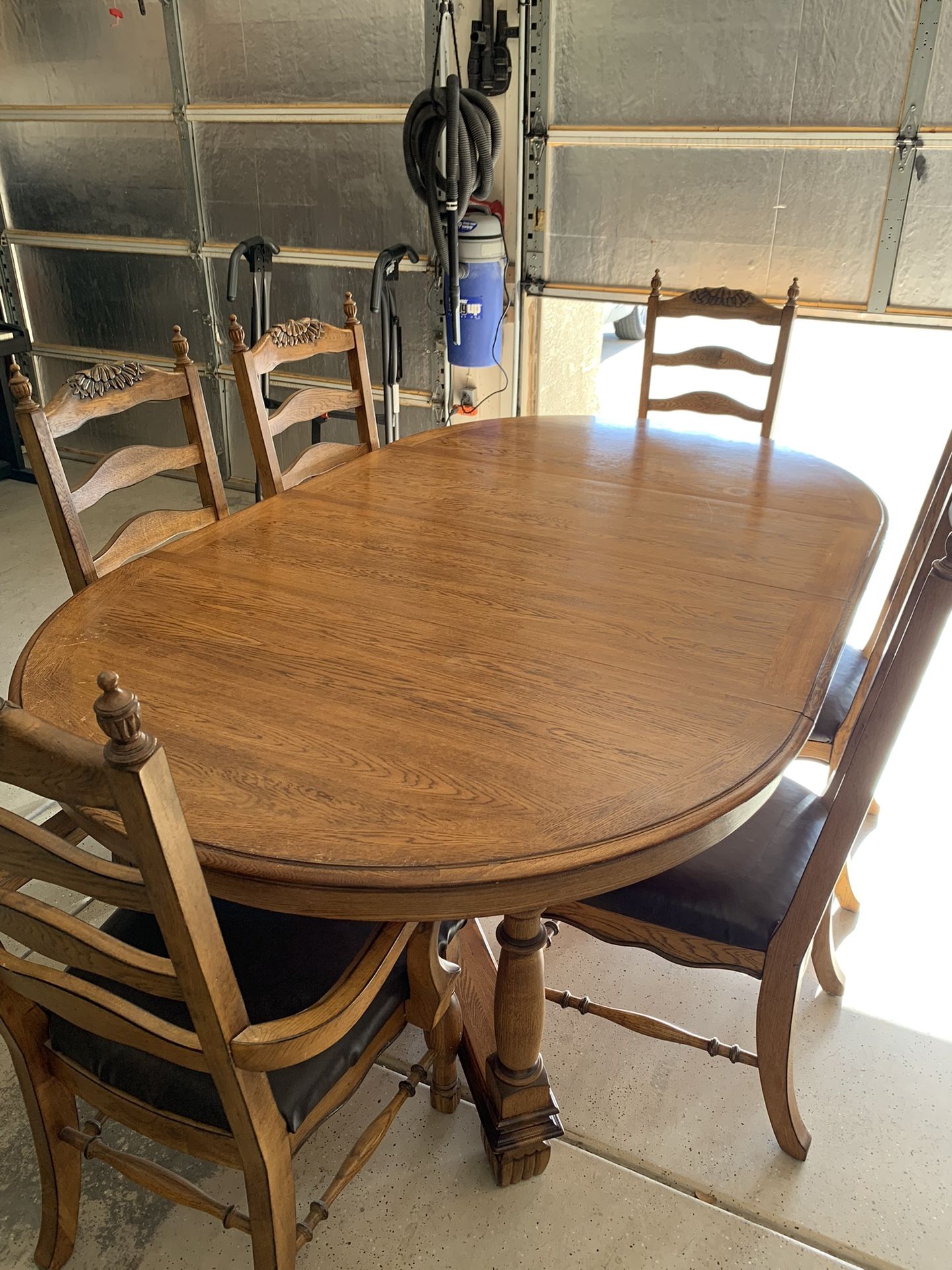 Dinning Room Table