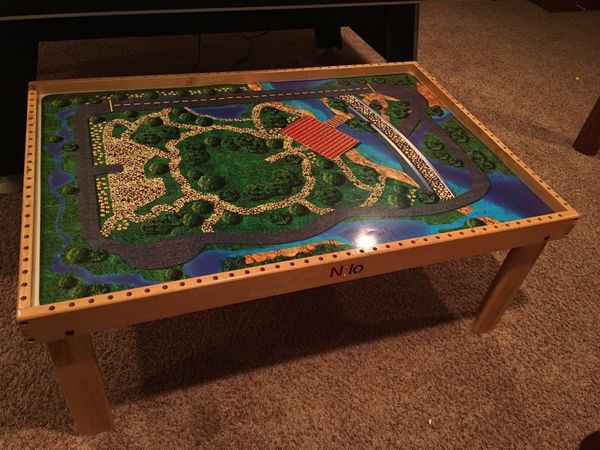 Nilo Thomas The Train Table Cover Included For Sale In Chicago Il Offerup