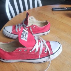 Converse Women's Size 9. Used
