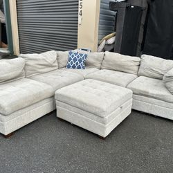 Sectional Couch 