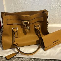 Michael Kors Hamilton Bag