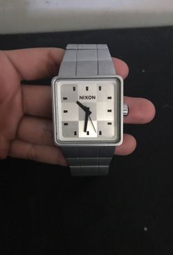 NICE NIXON WATCH