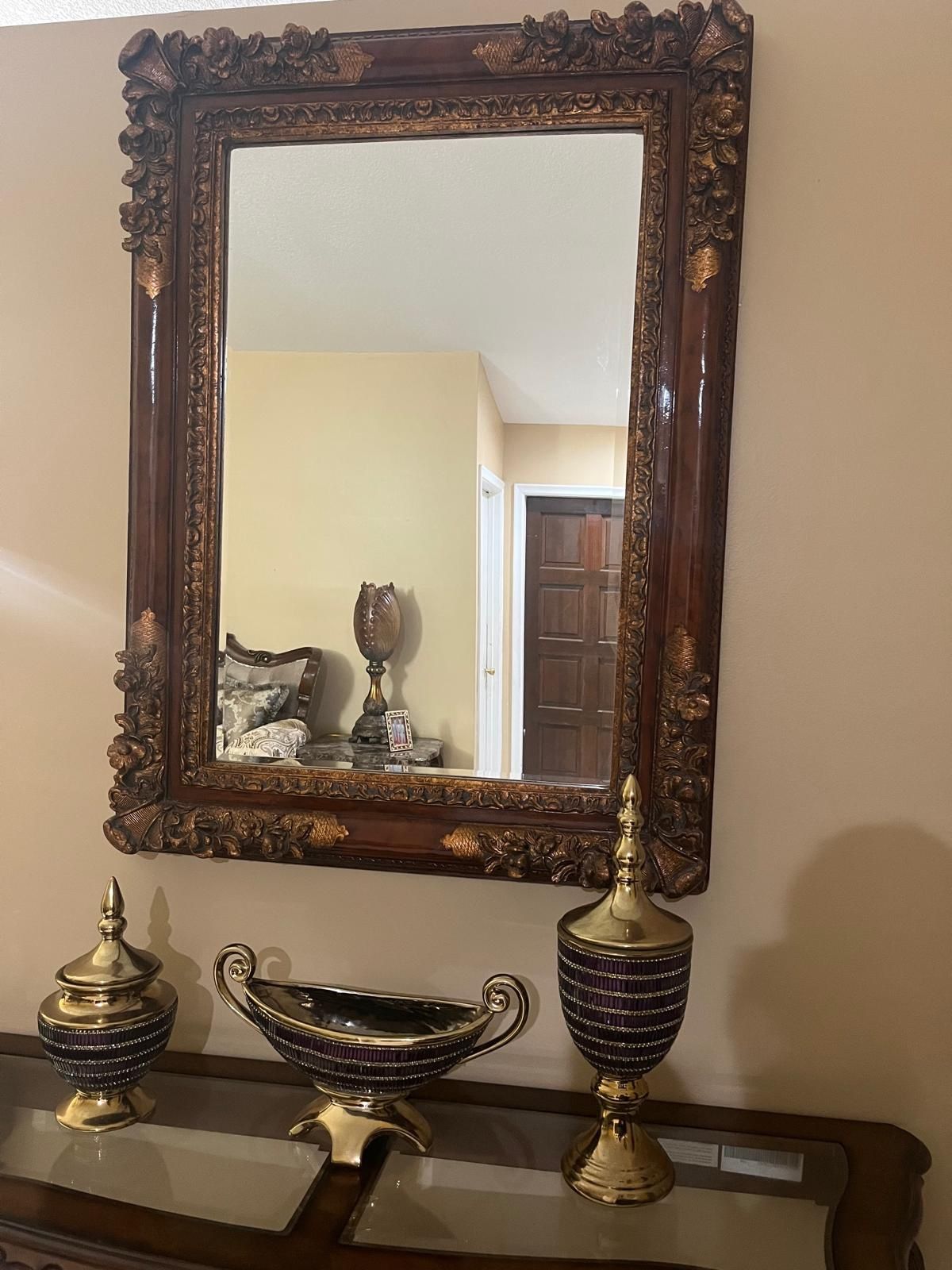 Beautiful Console Table And Mirror