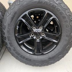 Jeep Wrangler Stock Tires and Rims