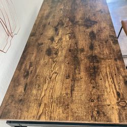 Dinning Table 