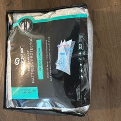 King Size Mattress, Protector