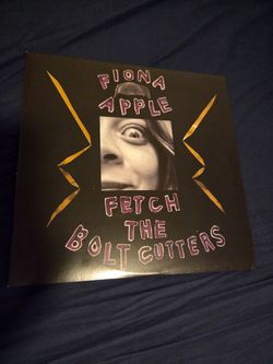 Fiona Apple – Fetch the Bolt Cutters 2LP Vinyl Record (Good Condition + Upgraded Sleeves)