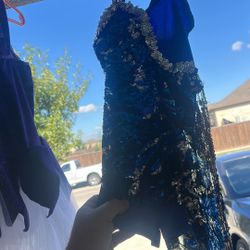 Costume gallery size small