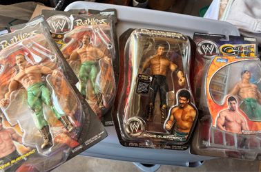 4 Eddie Guerrero wwe action figures