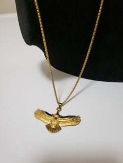 Flying Eagle Wingspan Pendant Necklace Chain Length: 23.6-inch (60cm)
