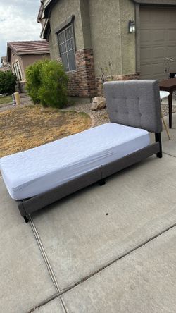 Kids bed & frame