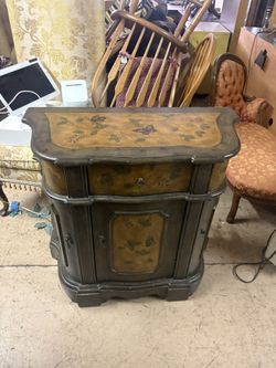 Petite Credenza Venetian Style