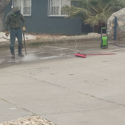 Pressure Washer Drive Way
