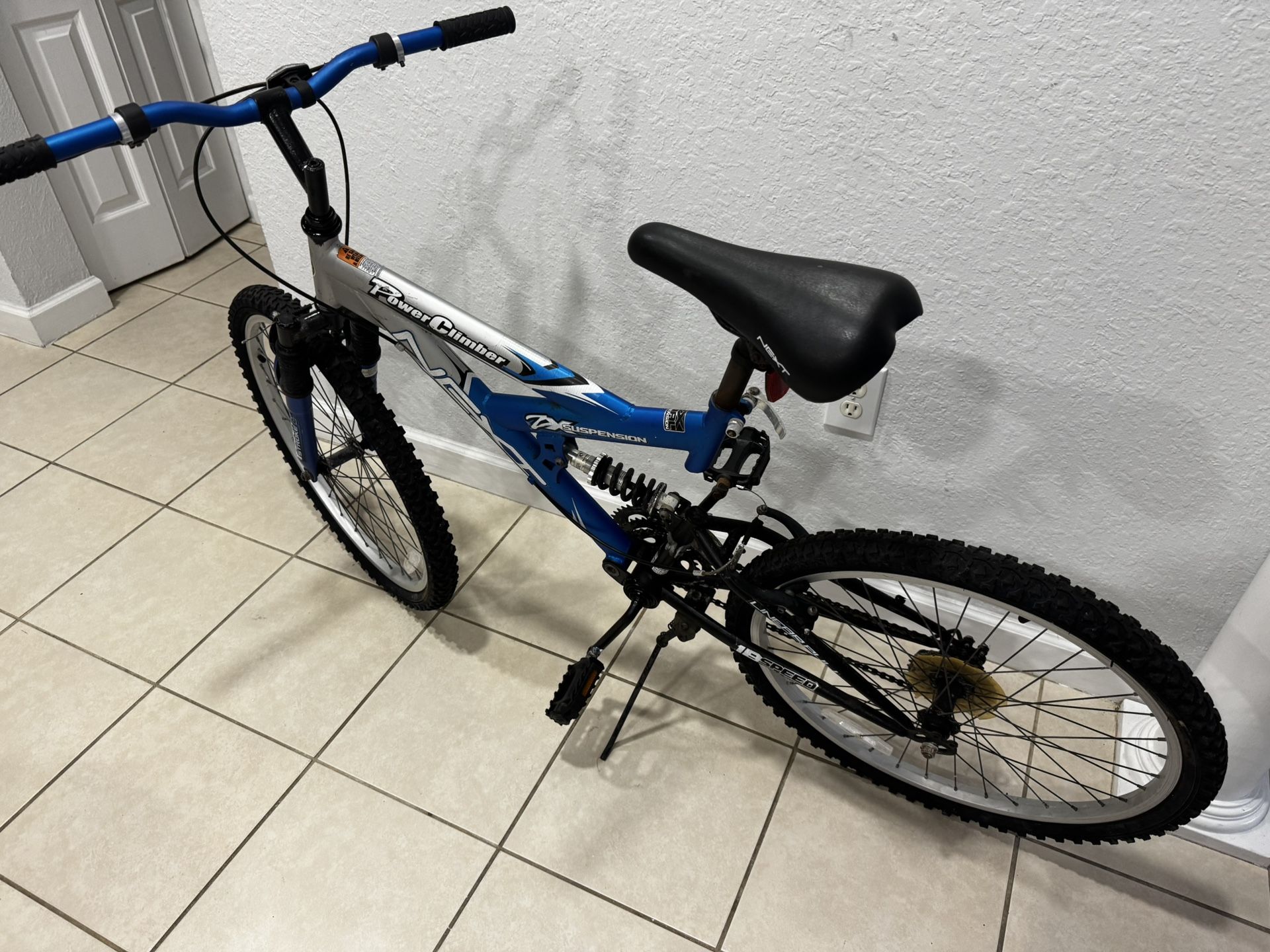 Bicycle Power Climber . Frame in aluminum. Rim 24” . Don’t have the shifters , but you can ride like this . Good tires .