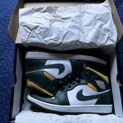 Jordan 1 Mid 