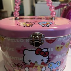 Hello Kitty Tin