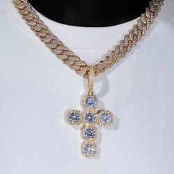 High Quality Large Cross Pendant And Chain