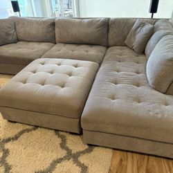 Thomasville Sectional .  Super Comfy! Gray