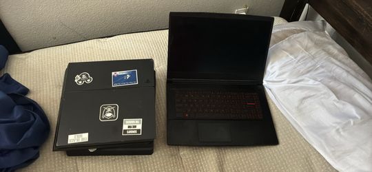 MSI gaming laptop, 2 PS4