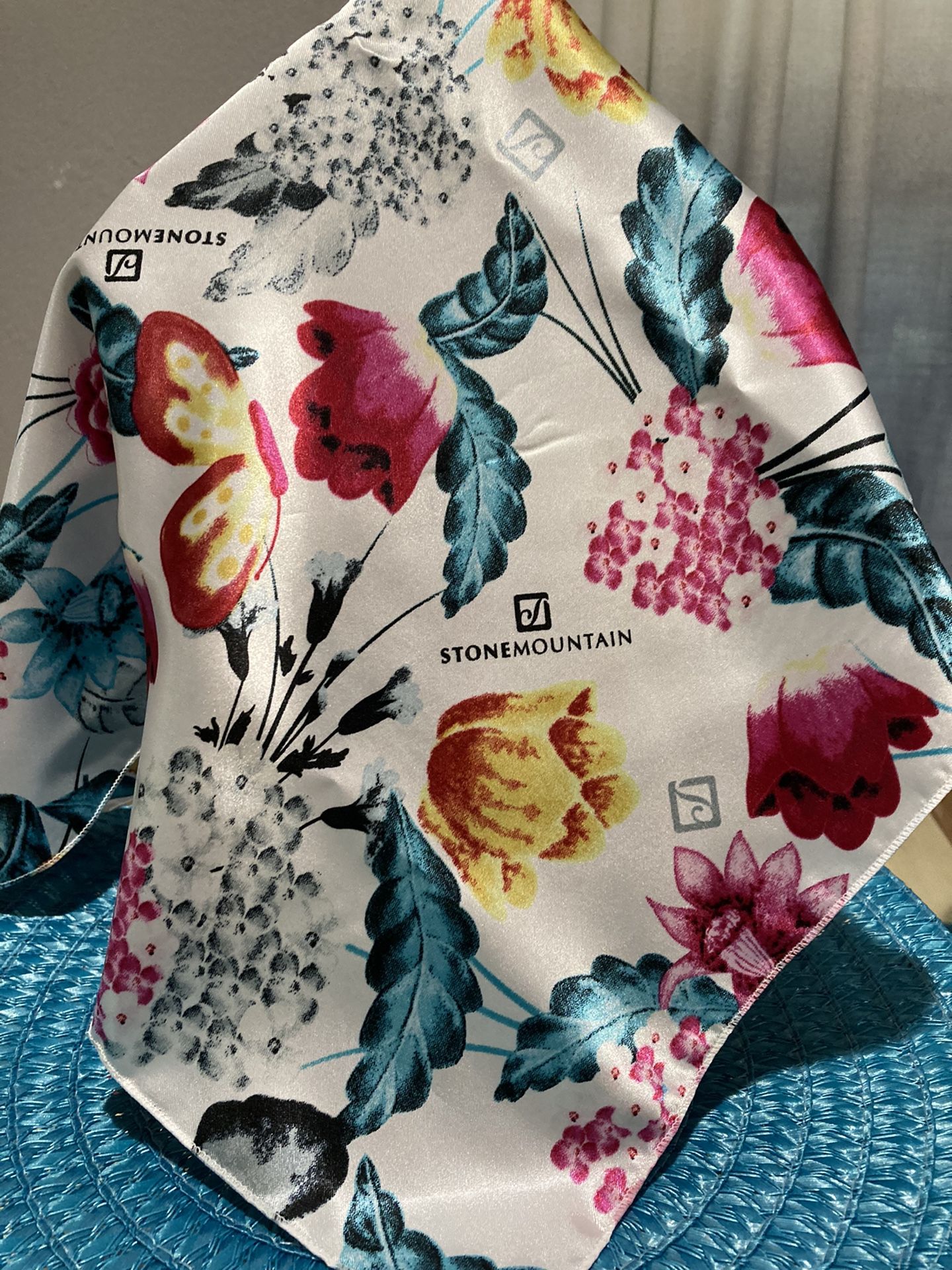 Stone Mountain Handbag Scarf