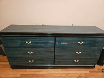 Six drawer dresser