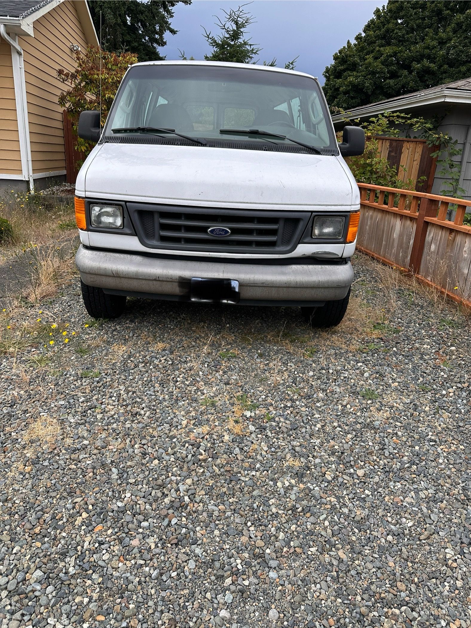 2003 Ford E-350
