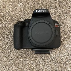 Canon EOS Rebel T7 DSLR Camera with a lot of accessories 