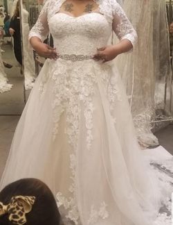 David’s Bridal Ivory Wedding Dress