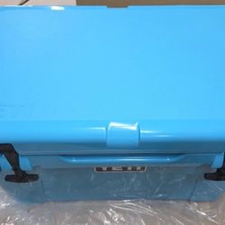 YETI Tundra 45 Cooler 