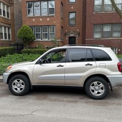 Toyota RAV4 2004   210.000 Millas