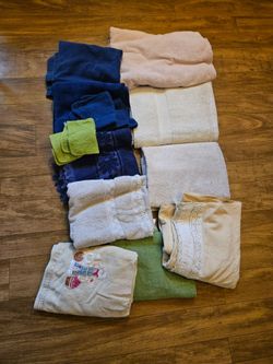 Bath Towel Assortment (10 total 3 wash cloths)