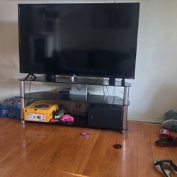 TV Plasma Roku  and TV Stand 