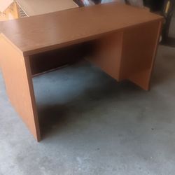 Brown Desk With 2 Drawers. It Has Some Scuffs On Top And A Few Scuffs At The Bottom. I'm Selling This For $35. Local Pick Up Only.