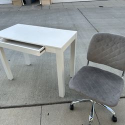 White Desk And Chair