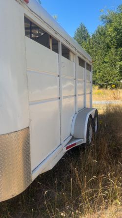 3 horse slant trailer