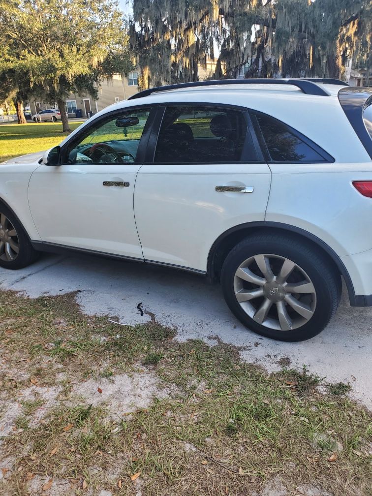 2004 Infiniti Fx45