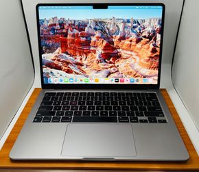 Apple MacBook Air 13” M2 16GB RAM 256GB Fully Functional