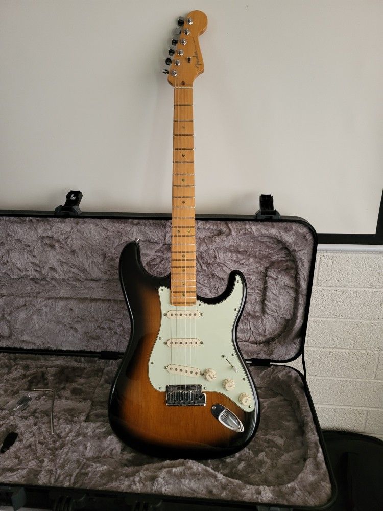 Fender 50th Anniversary USA Stratocaster with Fender Flight Hardcase