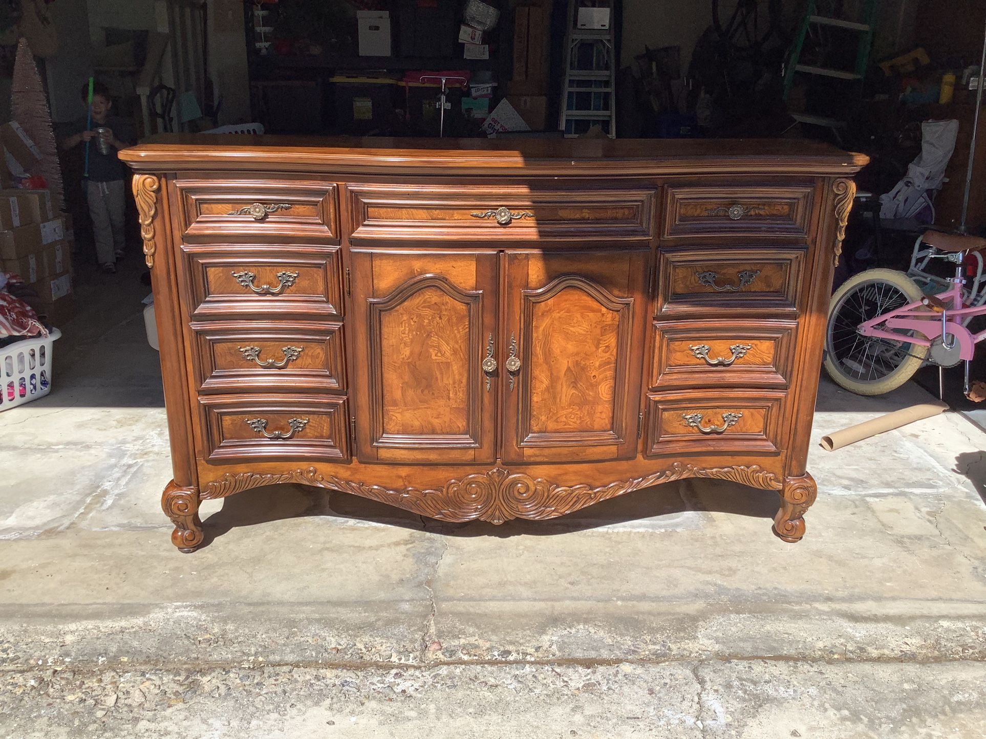 Dresser
