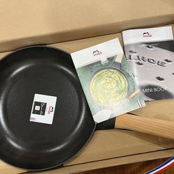 Staub 24 cm cast iron pan