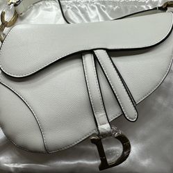 White Purse D