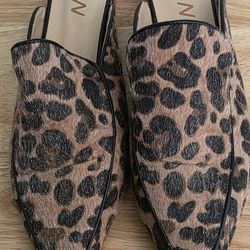 New Never Used YDN Women's Flats