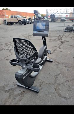 Fullerton - NordicTrack Commercial R10 Recumbent Bike NTEX16425 – $500